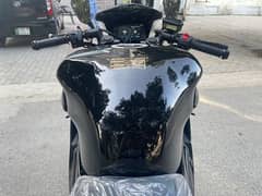 ducatti 400 cc water cool with navigation meter