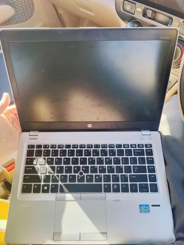 Hp folio 9470m 0