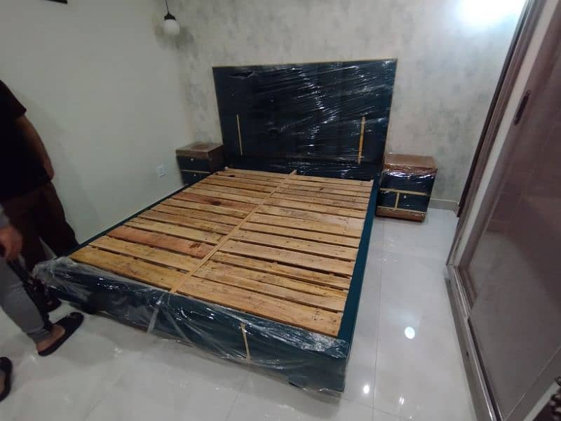 Just King size bed 33000 18