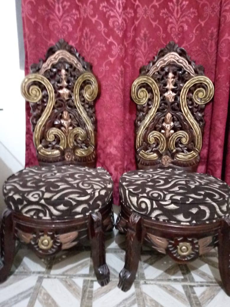 3 Seater Dewan & Coffee Set 1