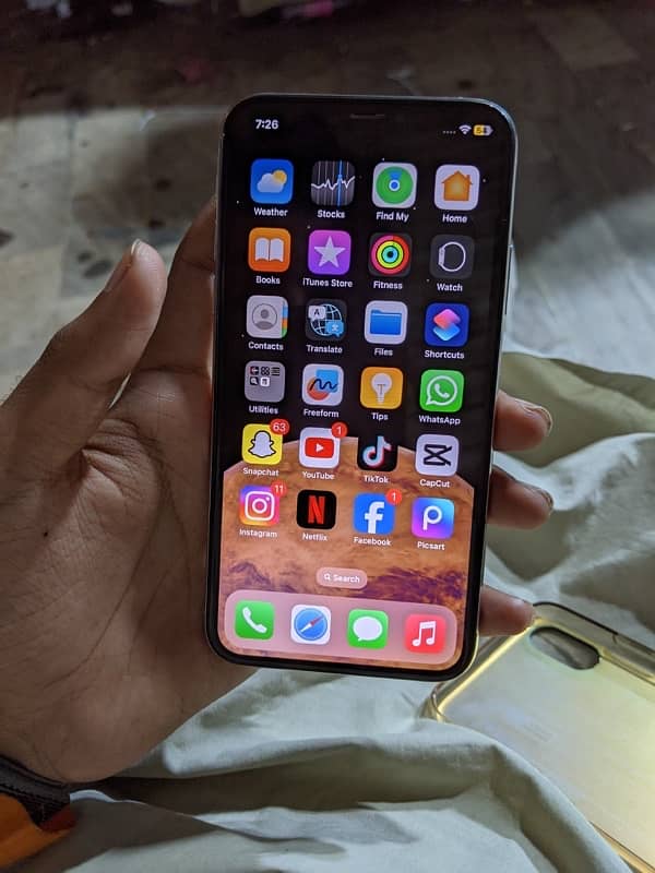 IPhone XS 64Gb Factory Unlock 4