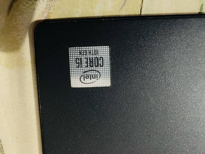 Dell Latitude 3510 4