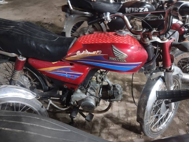 Honda cd 70 good condition All documents clear 03217699114 5