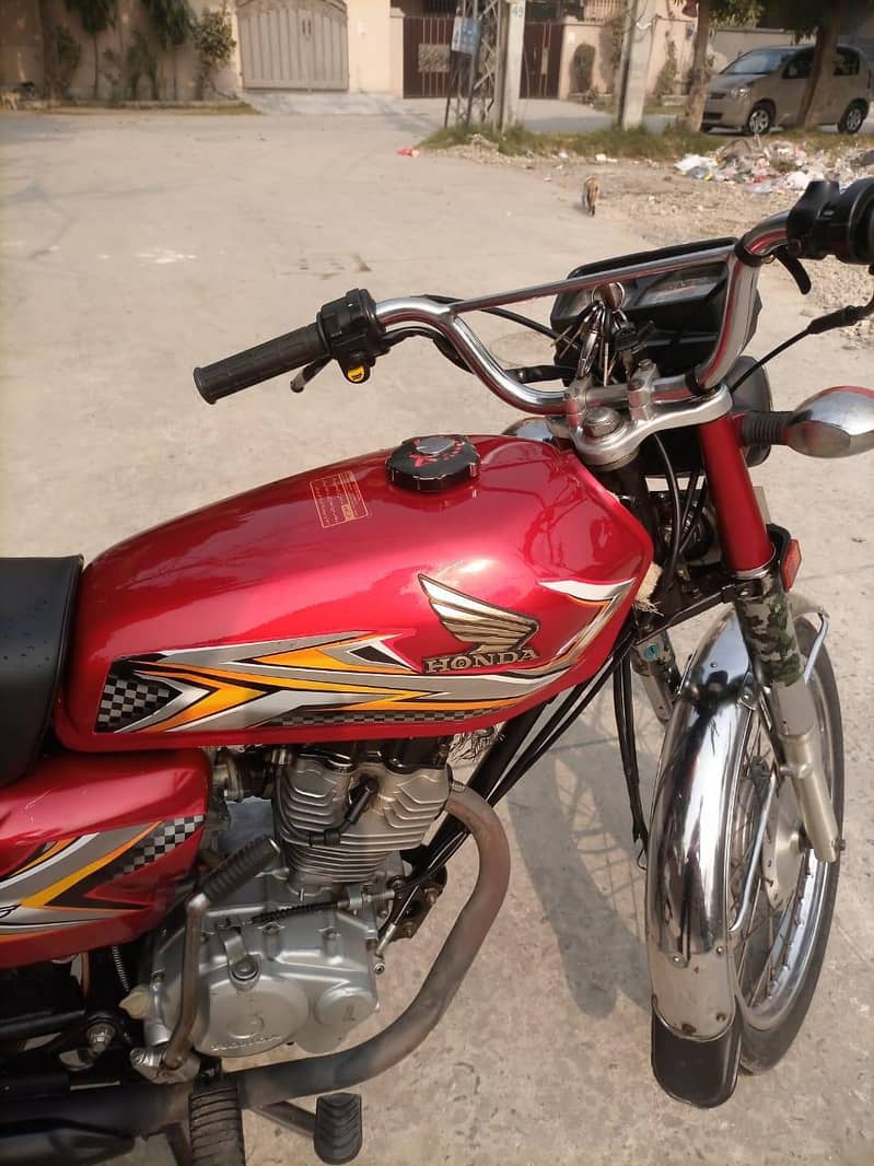 Honda CG 125 | Model 2022 | TOTAL GENIUN 4