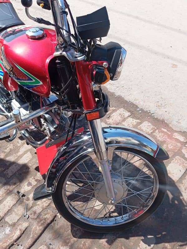 Bike for sale Tanki tapa ganiune paint he 2