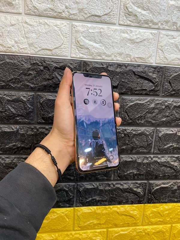 Iphone Xs Max 256Gb PTA Aproved 4