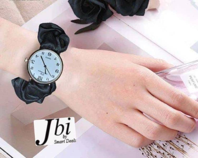 SCRUNCHIES girls watch single price 250 3