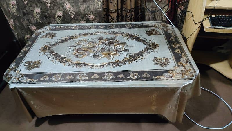 Dining size table for sale in bank colony dhamyal road rawalapindi 0