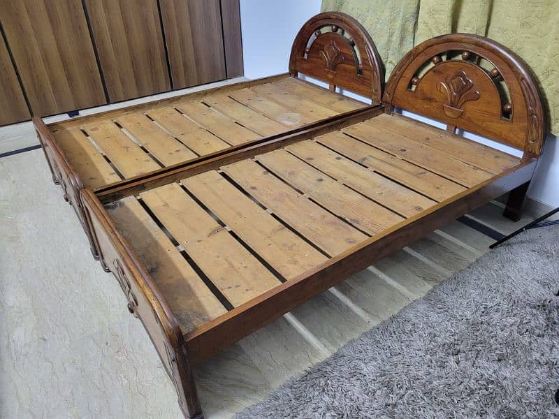 2 single orignal wooden bed 1