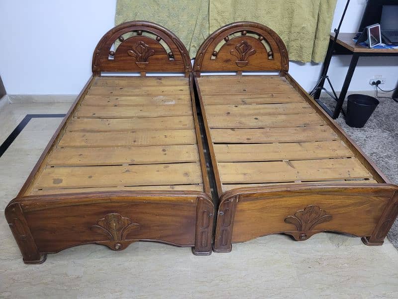 2 single orignal wooden bed 2