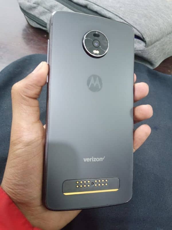 moto z4 4/128 original 0