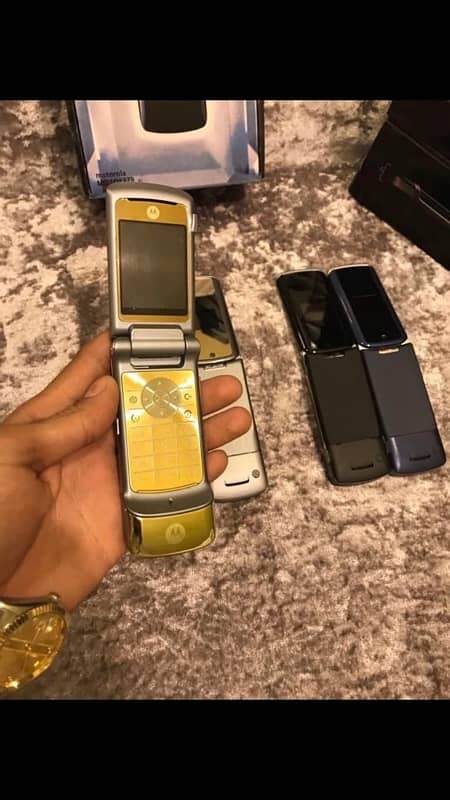 MOTOROLA K1 RAZR FLIP 2