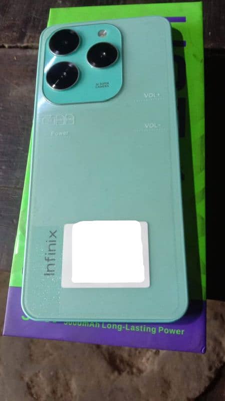 Infinix Hot 40 pro 3