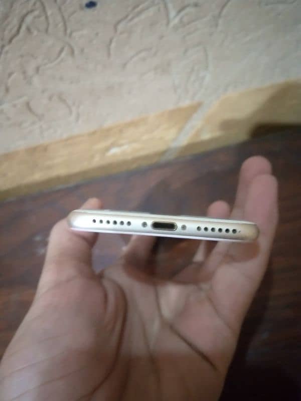 IPHONE 7 urgent sale 5