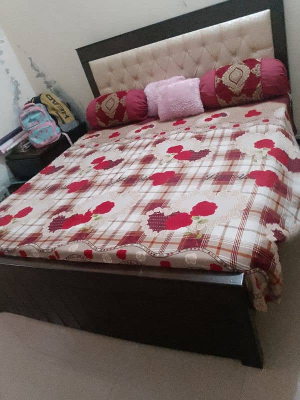 king size bed with side table for sale neat and clean 1