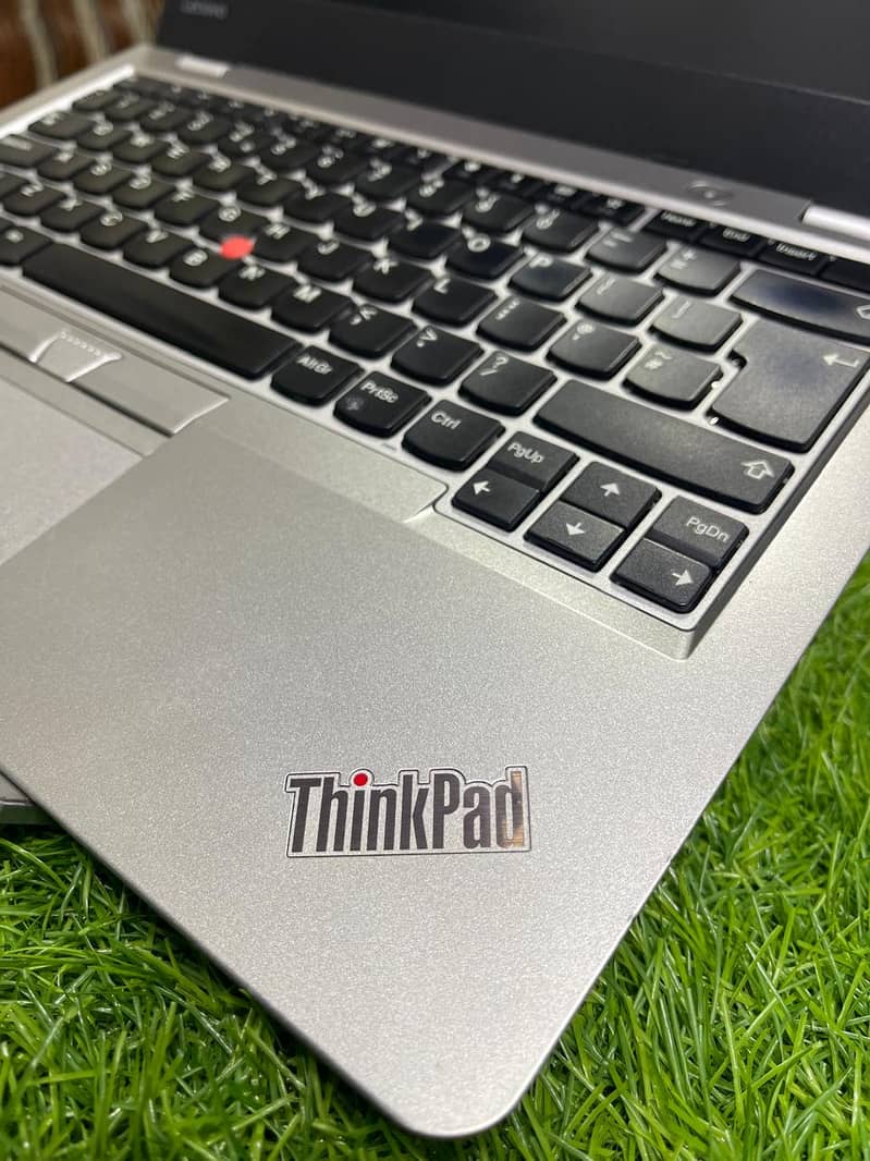 Lenovo Thinkpad 13 i5 7th Gen 0322-8832611 3