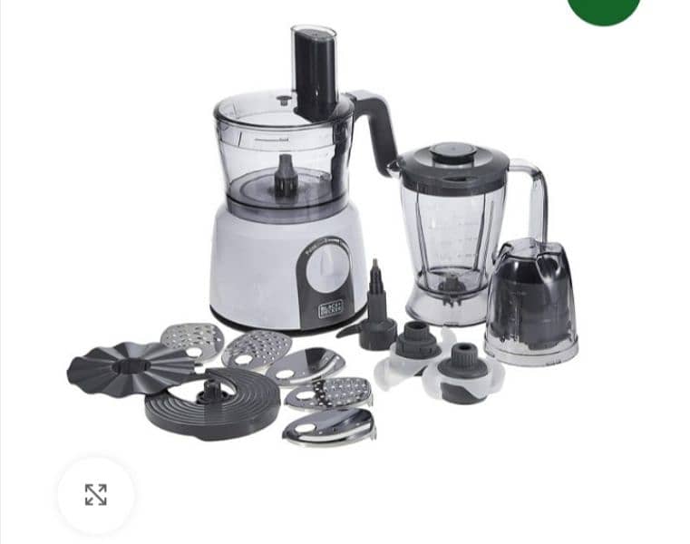 Black Dacker Food processor. 1000 w. 5 in 15 0