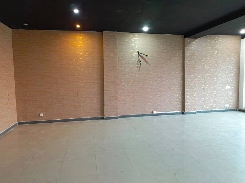 4 Marla 3rd Floor Office With Elevator For Rent In DHA Phase 5,Block CCA, Lahore. 10