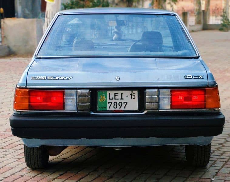 Nissan Sunny 1985 9