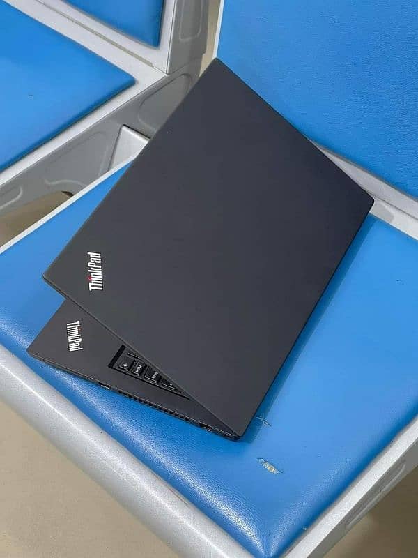 Lenovo ThinkPad T14  ( i7 10 gen) 3