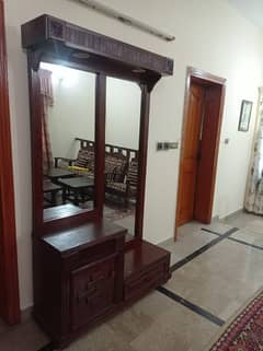 Dressing Table with Two Full Size Mirrors