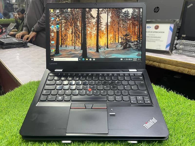 Lenovo Thinkpad 13 i5 7th Gen (0322-8832611) 1