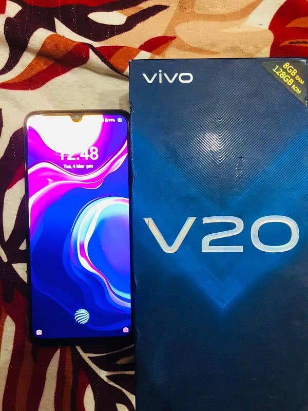 Vivo V20 4