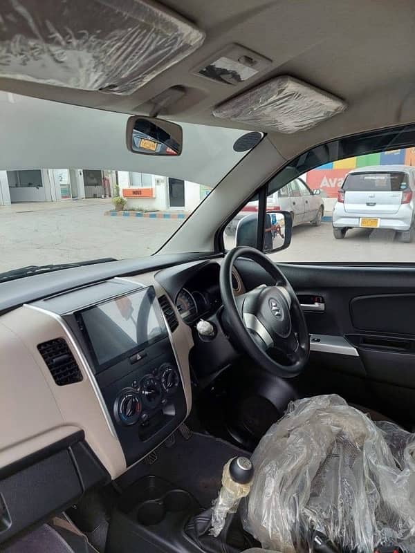 Suzuki Wagon R 2021 16