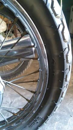 90/90 18 tyre gs150 ybr delux