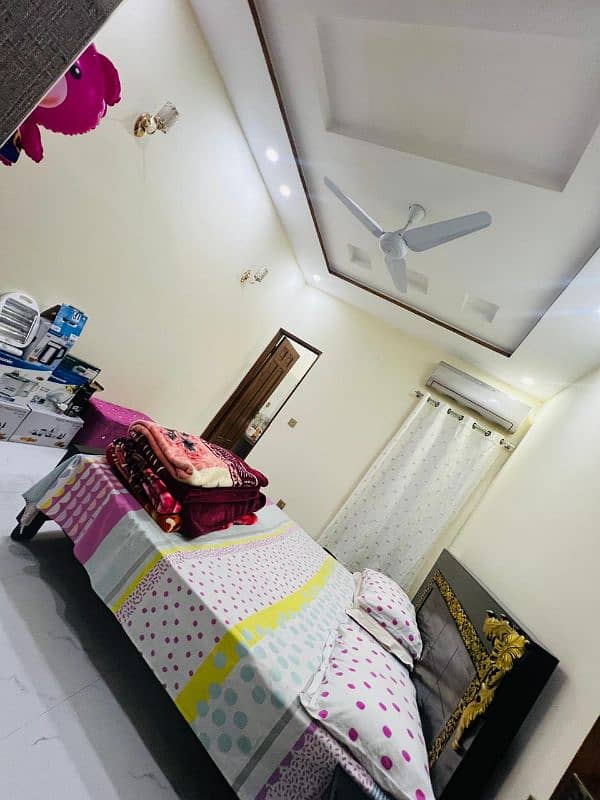 Brand New furnished Luxury room available rent Bachelor's, job holder 1