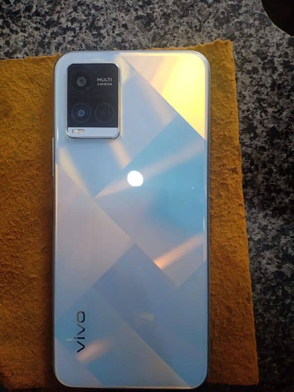 selling my vivo y21 0