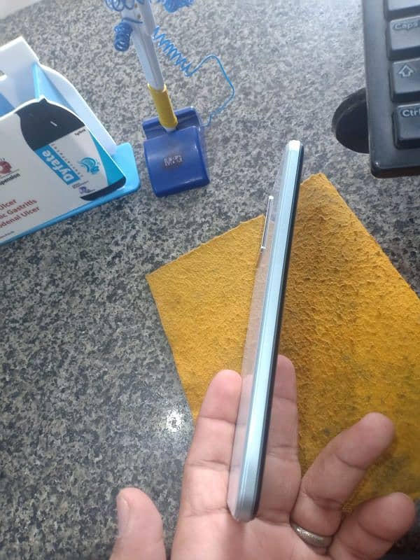 selling my vivo y21 4