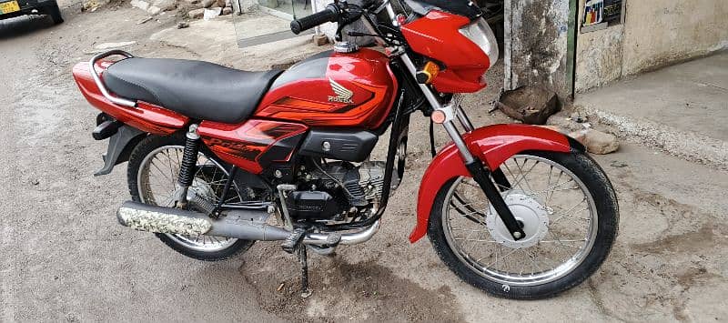 Honda pridor 100cc 3