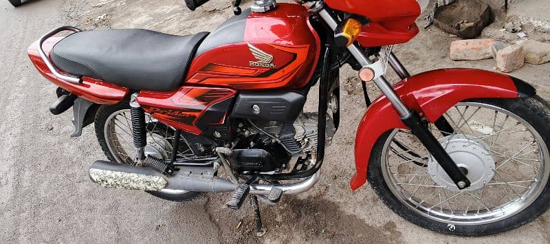 Honda pridor 100cc 4