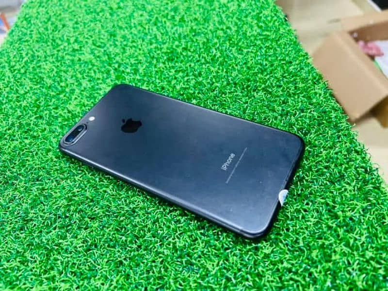 iPhone 7 plus 128 GB my WhatsApp number 03411594804 0