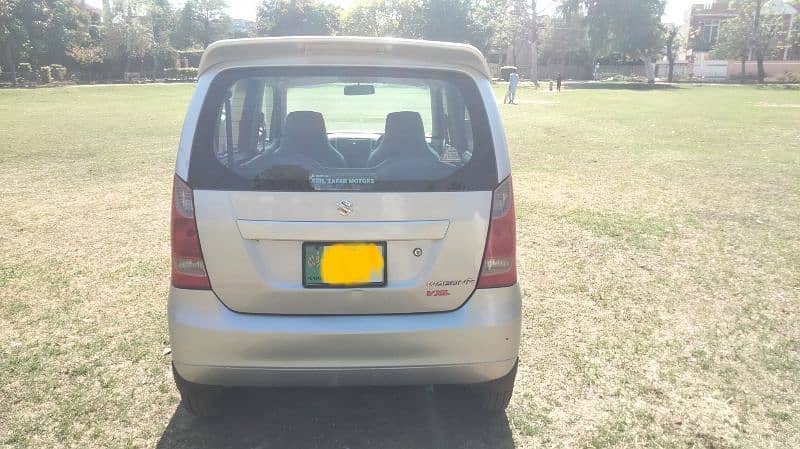 Suzuki Wagon R 2015 3