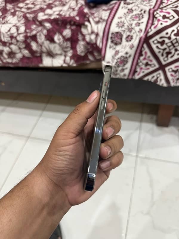 iphone 13 pro 256gb pta approved 3