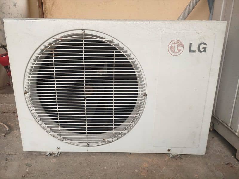 LG 1.5 ton A,c Bilkul genuine condition no repair 3