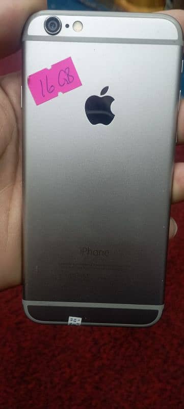 iPhone 6 For Sale in Good condition - 6,500 5