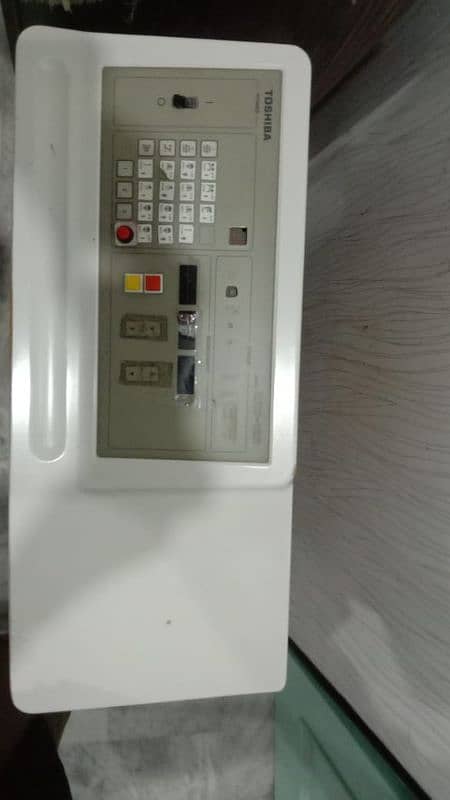 Toshiba X-Ray Machine 0