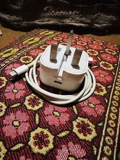 Iphon /orignal Chargers