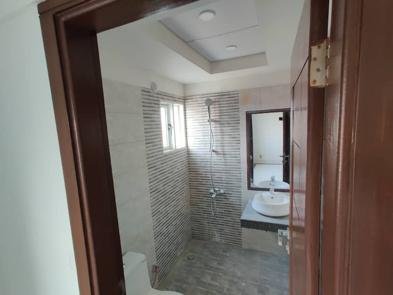 4 Bed DD Apartment For Sale in Chapal Navinta Saddar Karachi 12