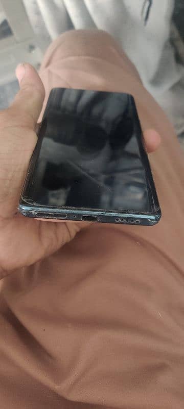 Vivo V30 is good condition PTA approved dual sim 2