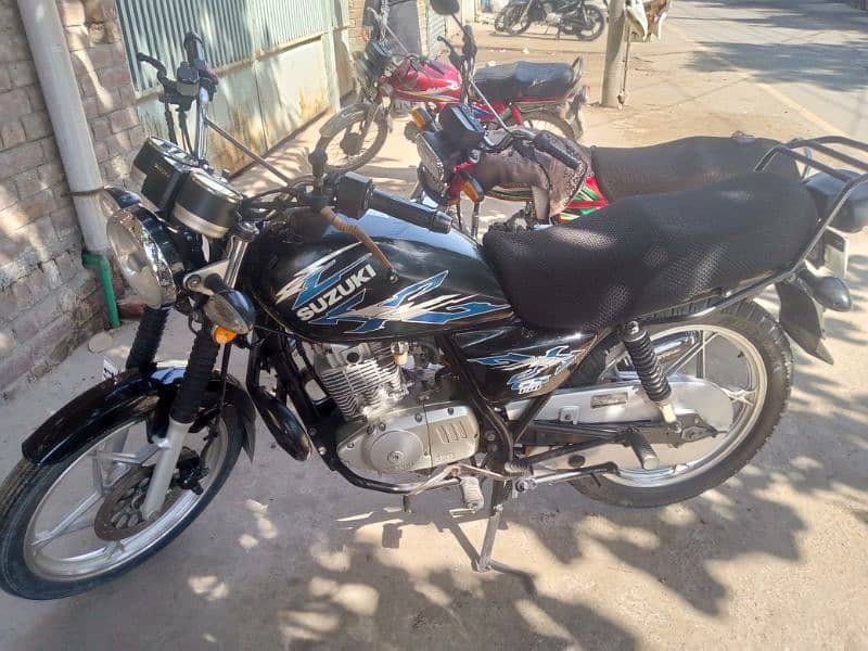 Suzuki gs 150 for sale 10/10 condition 12