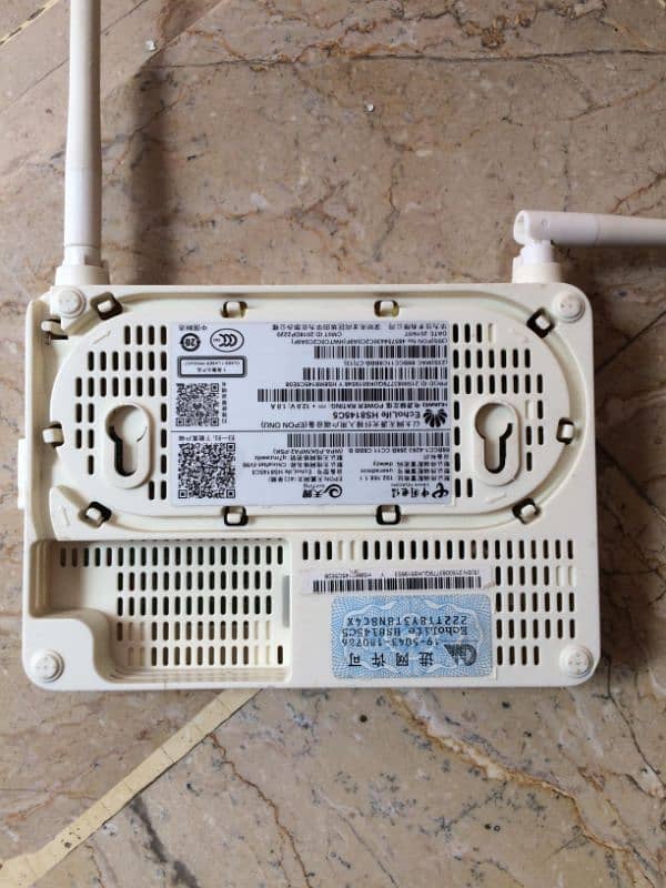 Huawei HS8145C5 EPON Fiber Optic Router 1