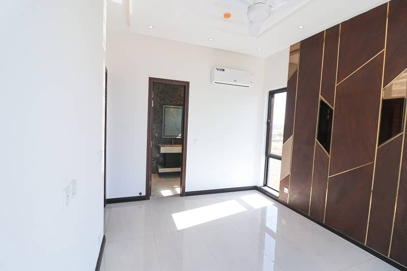 1 Kanal House In Stunning DHA Phase 5 Is Available For rent 12