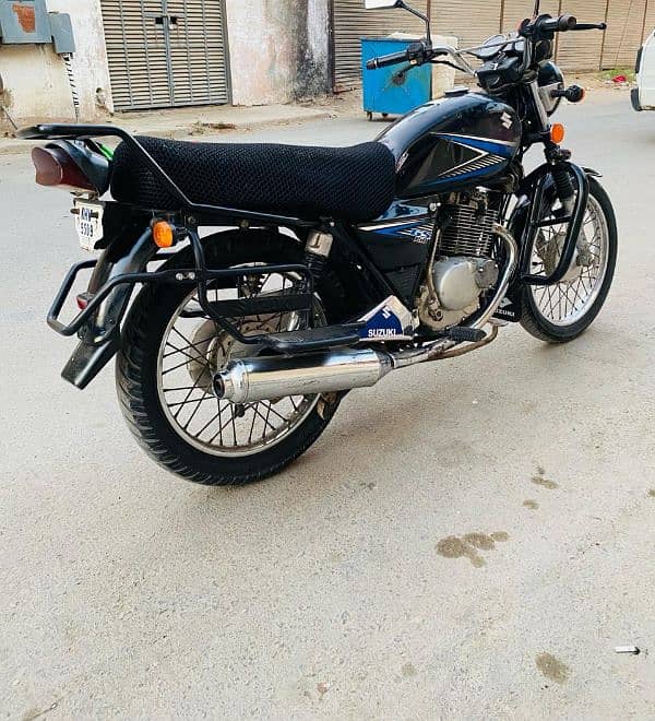 Suzuki GS 150 2015 model for sale good WhatsApp number 03257452941 1