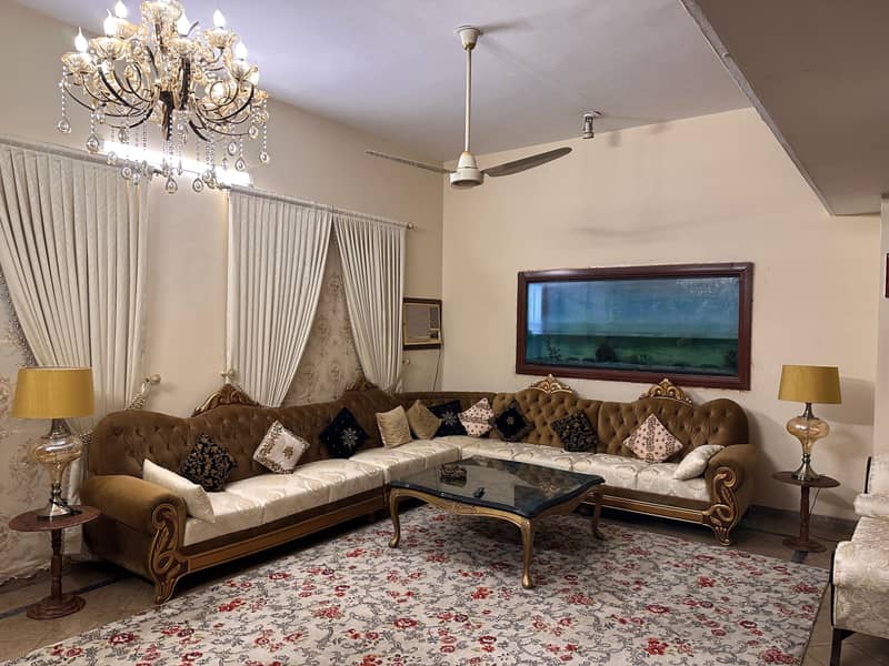 2 Kanal And 8 Marla House For Sale In Gulberg 3 Block M, Lahore 0