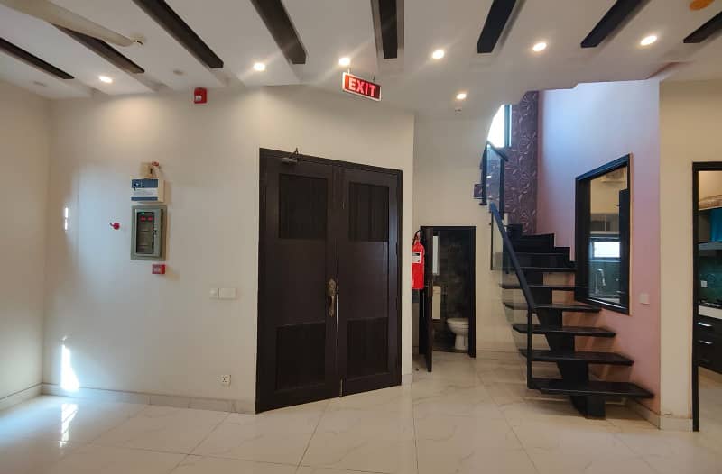 DHA Lahore Phase 9Town 5-Marla 3-Bedrrom 2-Kitchens House double Story For Rent at Prime Location Near Market Near Petrol Pump Near Askari-11 Near Dolmen Mall Near Phase 6 DHA LAHORE 44