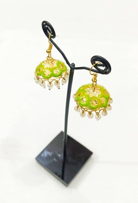 Beautiful Jhumka Pair for Women(contact only whatsapp) 0